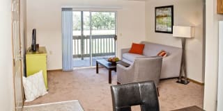 Huntington Ridge Apartments - Affordable Housing Gallery 3