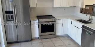 17035 SW 138th Ct Gallery 1