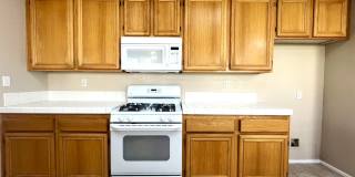 5 bed, 3 bath located in Corona CA! Gallery 9