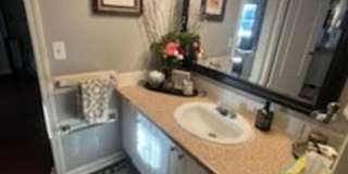 1 Bedroom Condo in Hopkins Gallery 16