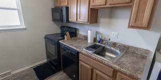 Stonegate Complex -- Fully Furnished and Utilities Included! Stonegate Complex -- Fully Furnished and Utilities Included! Gallery 11