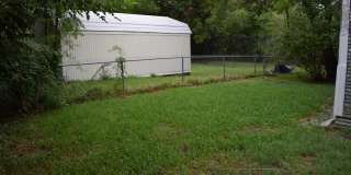 August Move In! 1 Bed, 1 Bath Garage Apartment near Downtown Bryan Gallery 11