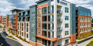 Link Apartments Grant Park Gallery 1