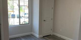 92 Lake Oasis Street Gallery 17