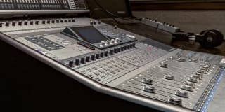 One Arlington Gallery 28