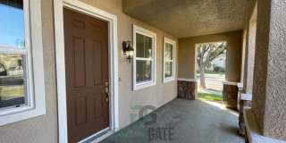 Lovely 3 Bedroom w/ Bonus Room in Patterson Gallery 1