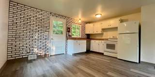 Incredible 3 Bedroom House in Quaint Plum Neighborhood! CALL TODAY! Incredible 3 Bedroom House in Quaint Plum Neighborhood! CALL TODAY! Gallery 1