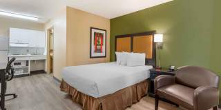 St. Louis - Westport - East Lackland Rd. Gallery 15