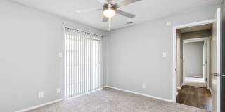 Stonehill Gallery 52