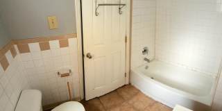 1704 West Diamond street - 2F Gallery 7