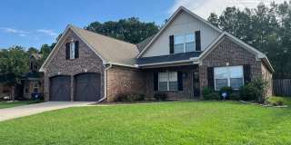 Beautiful 4 Bed 3 Bath Home Available! Gallery 1