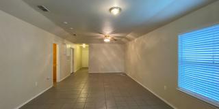 2/2/1 One Story Duplex / Ceramic Tile/ No Carpet / Fenced in Yard / CISD Gallery 7