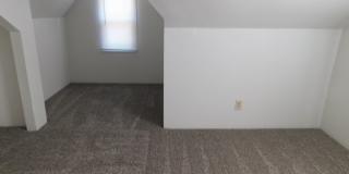 4Bd/1Ba Two Story Home - For Viewing! Gallery 10