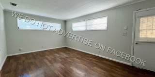 Charming 3 bedroom / 2 bathroom house now available for rent! Gallery 8