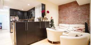 Spacious 4 Bed / 2 Bath on Beacon St | Brookline | 9/1 Gallery 4
