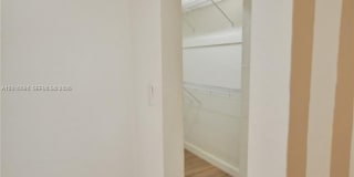 6884 N Kendall Dr Gallery 54