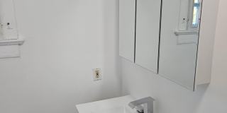 17 Lakeview Road Gallery 18