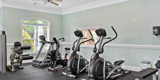 West Pointe Apartment Homes Gallery 16