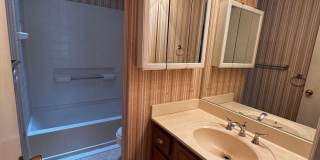 Available from May 15th.  2 Bedroom home with garage. Great Area and Location! Gallery 30