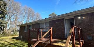 3 bedroom home near Wire Park Gallery 35