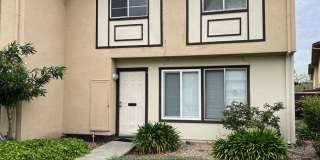 Beautiful 3Bd/1.5Ba Townhouse in a Highly Desirable Hayward Neighborhood! Gallery 1