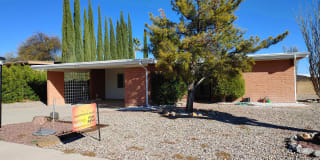 316 West Via Bacanora Gallery 1