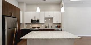 915 Glenwood Apartments at Grant Park Gallery 11