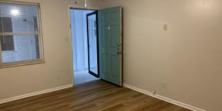 2043 Northwest Wynwood Driveapt 4 Gallery 2