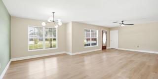 Spacious 4BR Corner Lot Home in Temple Terrace – Fenced Yard & 2-Car Garage Gallery 6