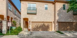LUXURY 3-BEDROOM TOWNHOME IN ALAMO HEIGHTS LUXURY 3-BEDROOM TOWNHOME IN ALAMO HEIGHTS Gallery 1