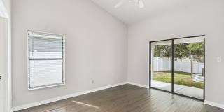 Charming 3-bedroom + 2-Bathroom Home in the heart of Leesburg Gallery 7