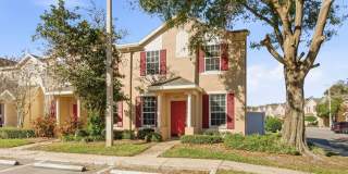 Well Laid Out 3BR/2.5BA Screen Lanai Fenced Backyard End Unit in Amenity Rich Community Well Laid Out 3BR/2.5BA Screen Lanai Fenced Backyard End Unit in Amenity Rich Community Gallery 1