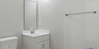 CHIC NEW 2 BEDROOM APARTMENT IN THE CHURCH HILL NORTH NEIGHBORHOOD Gallery 15