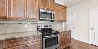 Gorgeous Townhome in Ridgefield! Gallery 6