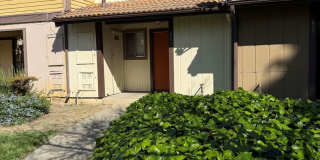 2 BEDROOM TOWNHOUSE Gallery 1