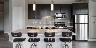 AMLI Lofts Gallery 33