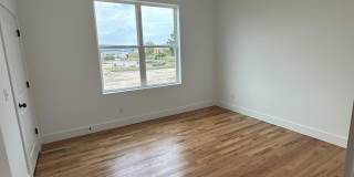 959 Montague Place Gallery 18