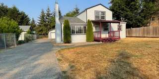 Upgraded charming 3 bedroom home Gallery 1