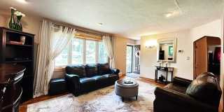 321 Maplewood Drive Gallery 4