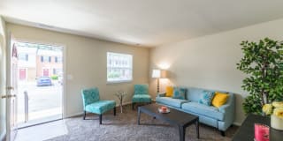 Pointe at Harpers Mill Gallery 1