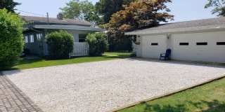 11 Beach Road Gallery 37