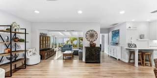 20 NW 11th Street Gallery 7