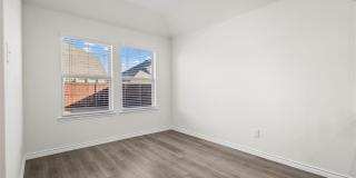 812 Indigo Road Gallery 25