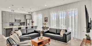 2100 Miami Rd Gallery 2