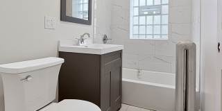 Brand New Renovation, 2bed/1bath Apartment in Historic Ravenswood Manor Neighborhood Gallery 8