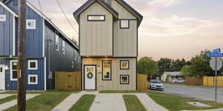 1801 W Southcross Blvd Gallery 1