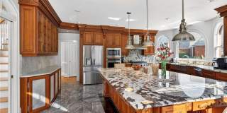 235 Summerhouse Lane Gallery 16