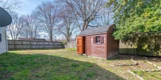 Charming 2BR House in College Park Gallery 11