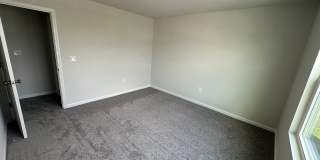 Room in 3 Bedroom Home at Arkose Dr Gallery 32