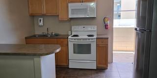 Colonnade on the Greens - 3 bedroom, 2 bath unit with 2 tandem parking. Gallery 26